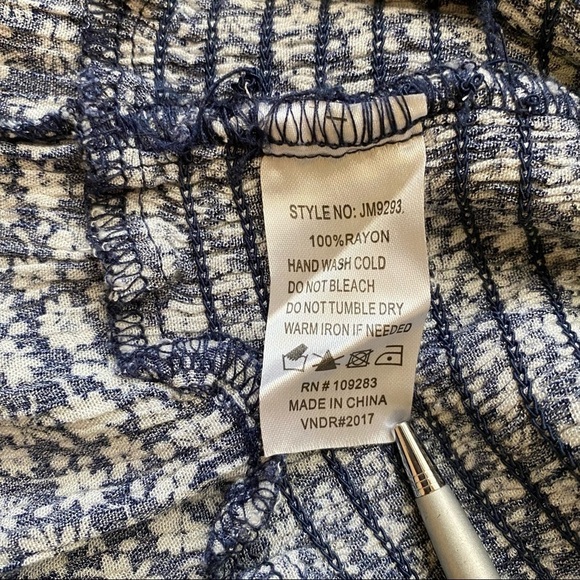 Ocean Drive Mini Floral Smocked Cutout Dress Medium NWT - Picture 7 of 8